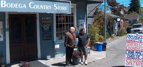 Hitchcock outside the Bodega General Store